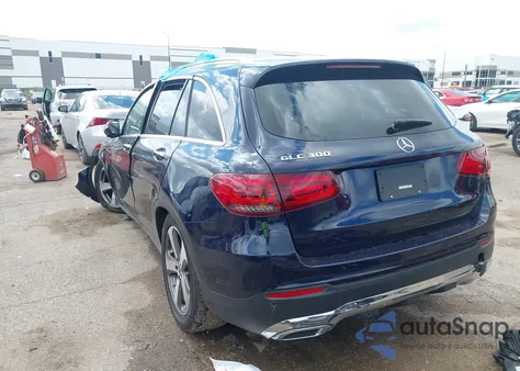 2022 Mercedes-Benz Glc 300 Suv z USA, uszkodzony, nr VIN W1N0G8DBXNG111930